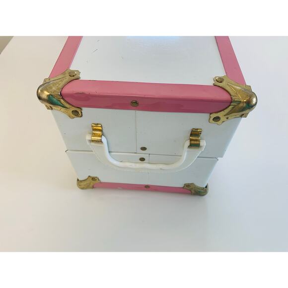 Ginny Doll, Trunk, and Clothing - Picture 9 of 10